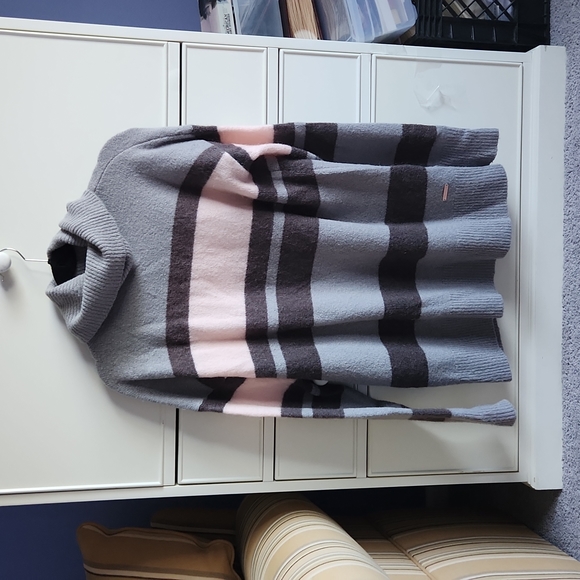 Sweaty Betty Bloomsbury Knitted Stripe Turtleneck, gray and Pink. Size Small - Picture 2 of 9